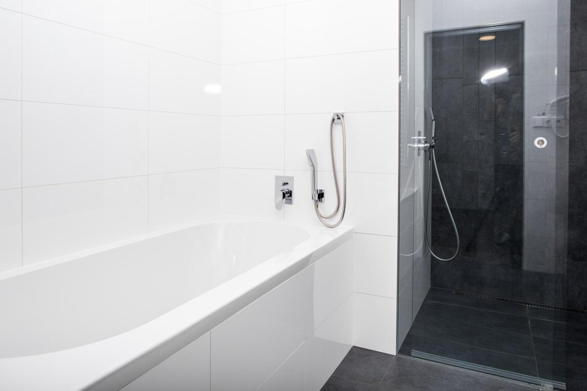Hotel Restart Superior Йичин Номер фото